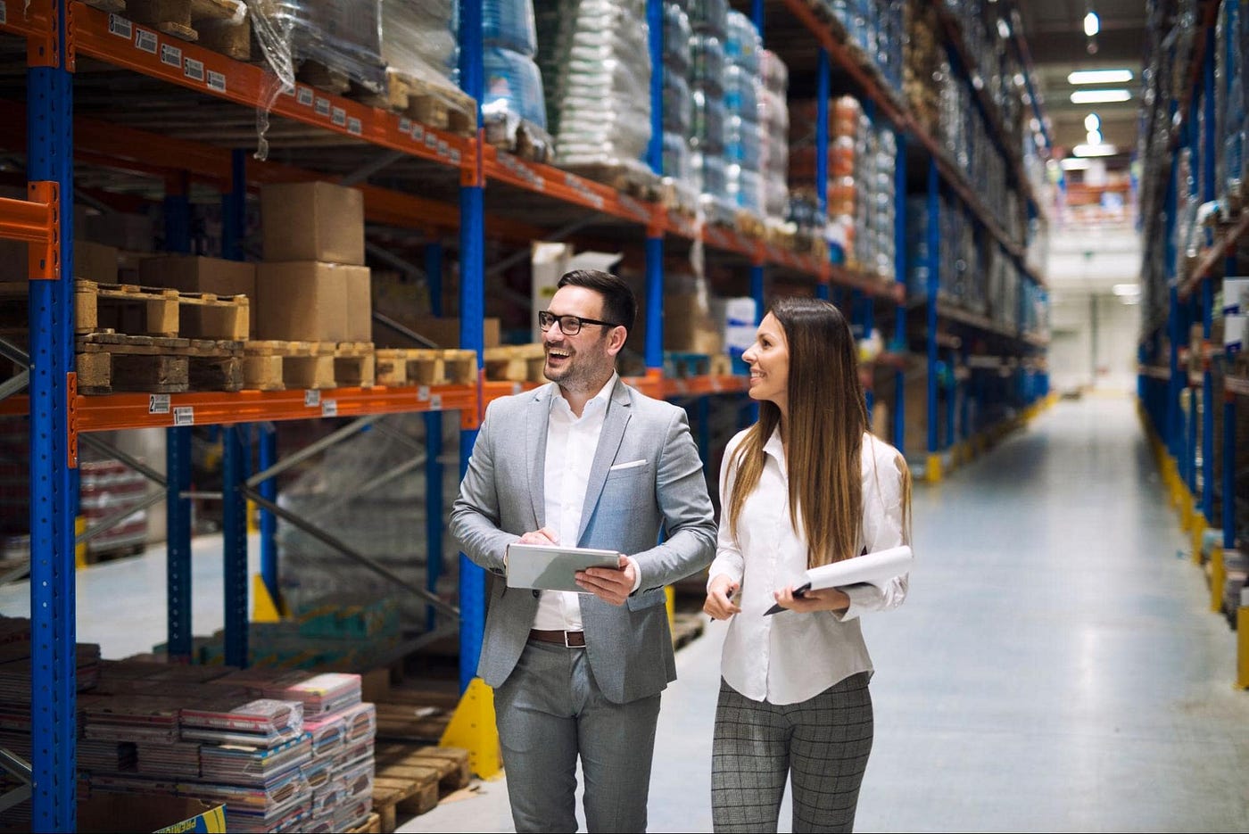 How to Choose the Right 3PL or 4PL Provider in Dubai?