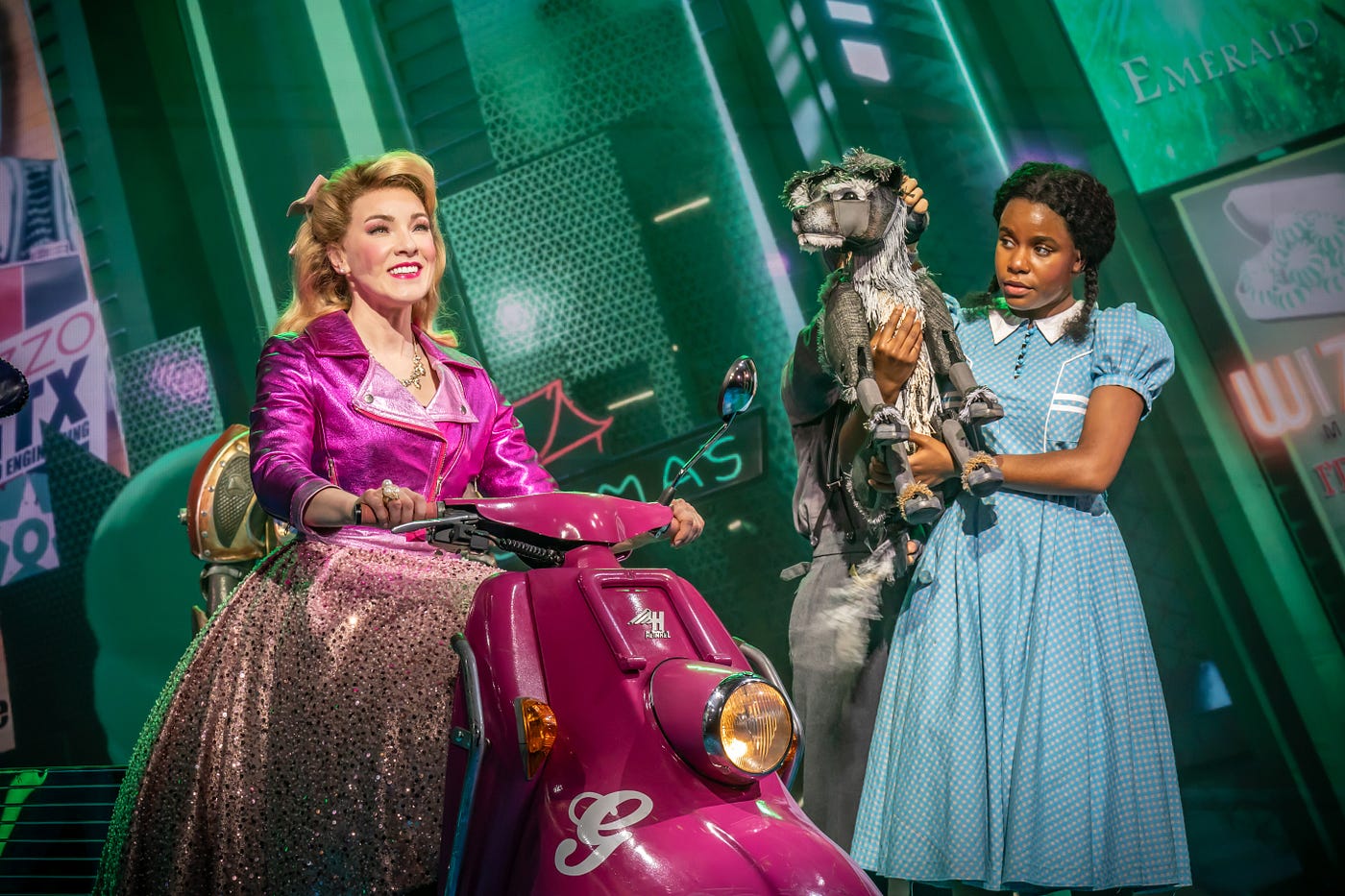 The Wizard of Oz stage show  Costume Critique | by Kayla Harriss | Medium