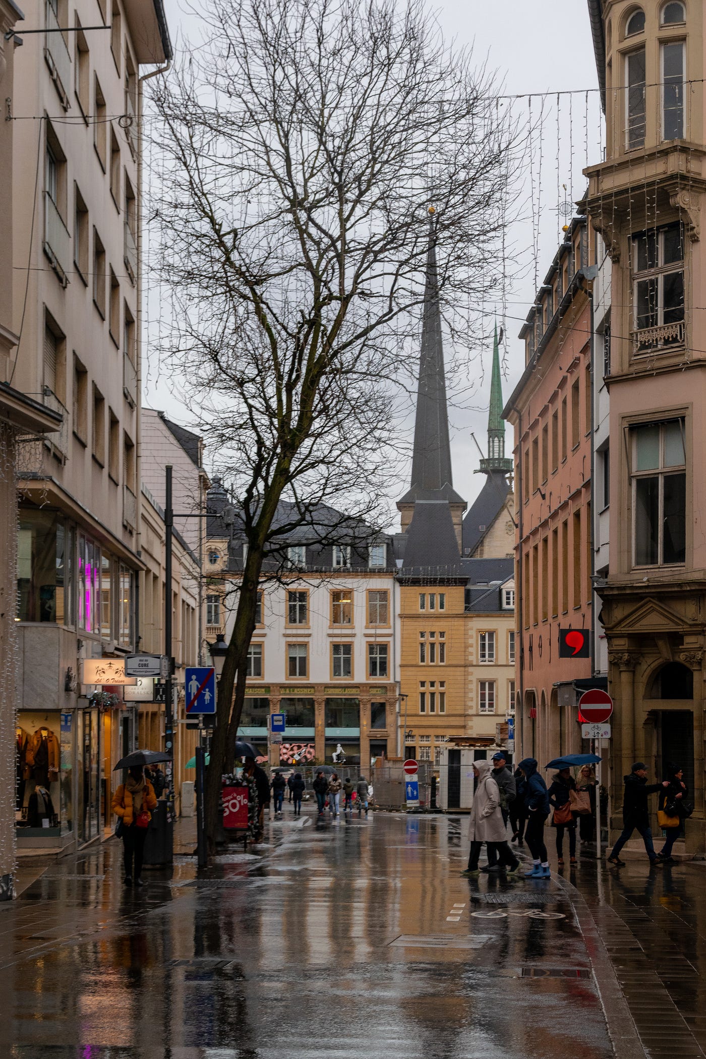 Place de Clairefontaine - Things to do in Luxembourg City - Fine Traveling