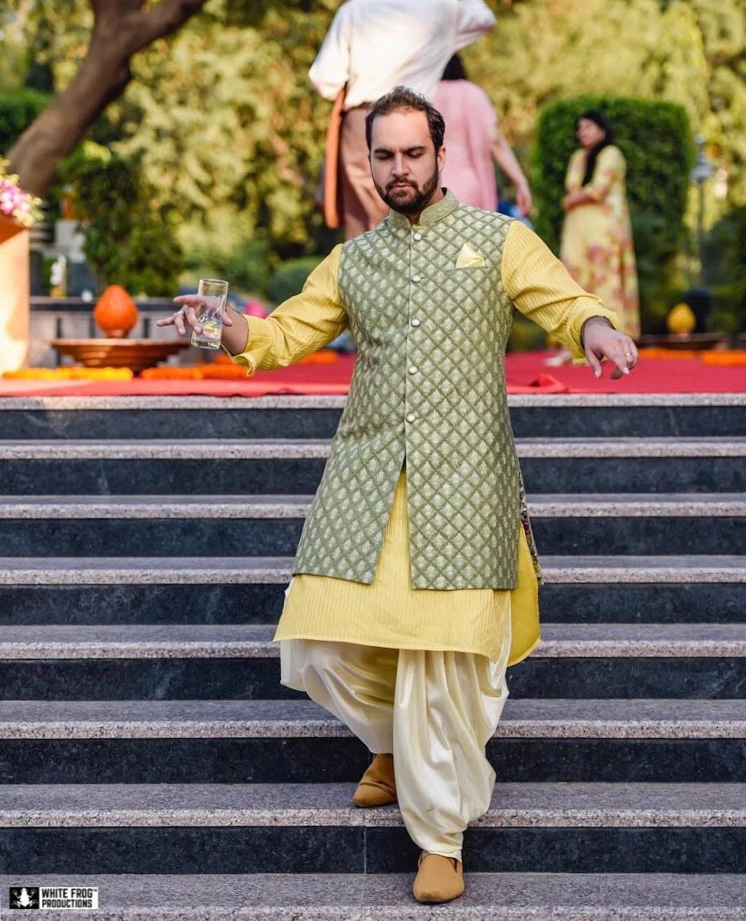 A Guide To Indian Groom Wear: Types Of Traditional Indian Wedding