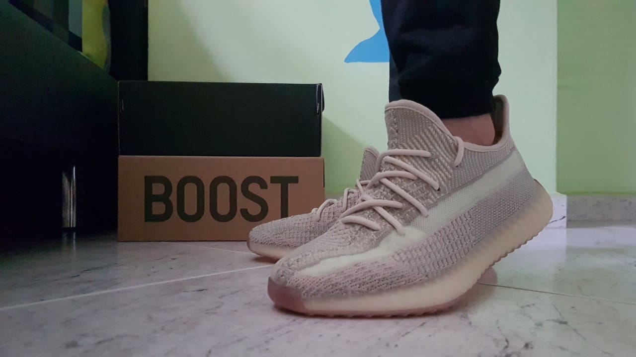  adidas Yeezy Boost 350 V2 | Road Running