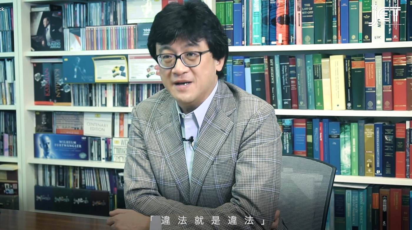 從Ming仔關公災難看社交媒體生態. 有人話，Ming仔嘅問題喺唔藍唔黃，喺於呢個時勢仲保持中立，想食兩家茶禮。阮民安… | by Tiffany  Suen | Medium