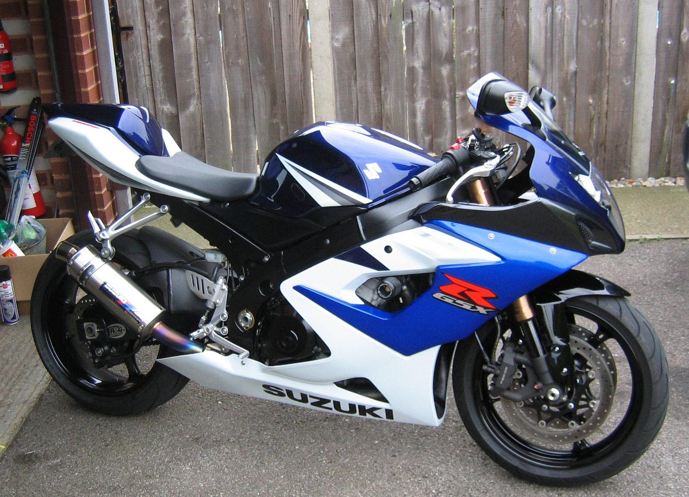 Suzuki GSX-R1000 K5 Review — One Bike to Rule them All | by P2P | SHINY  SIDE UP | Medium