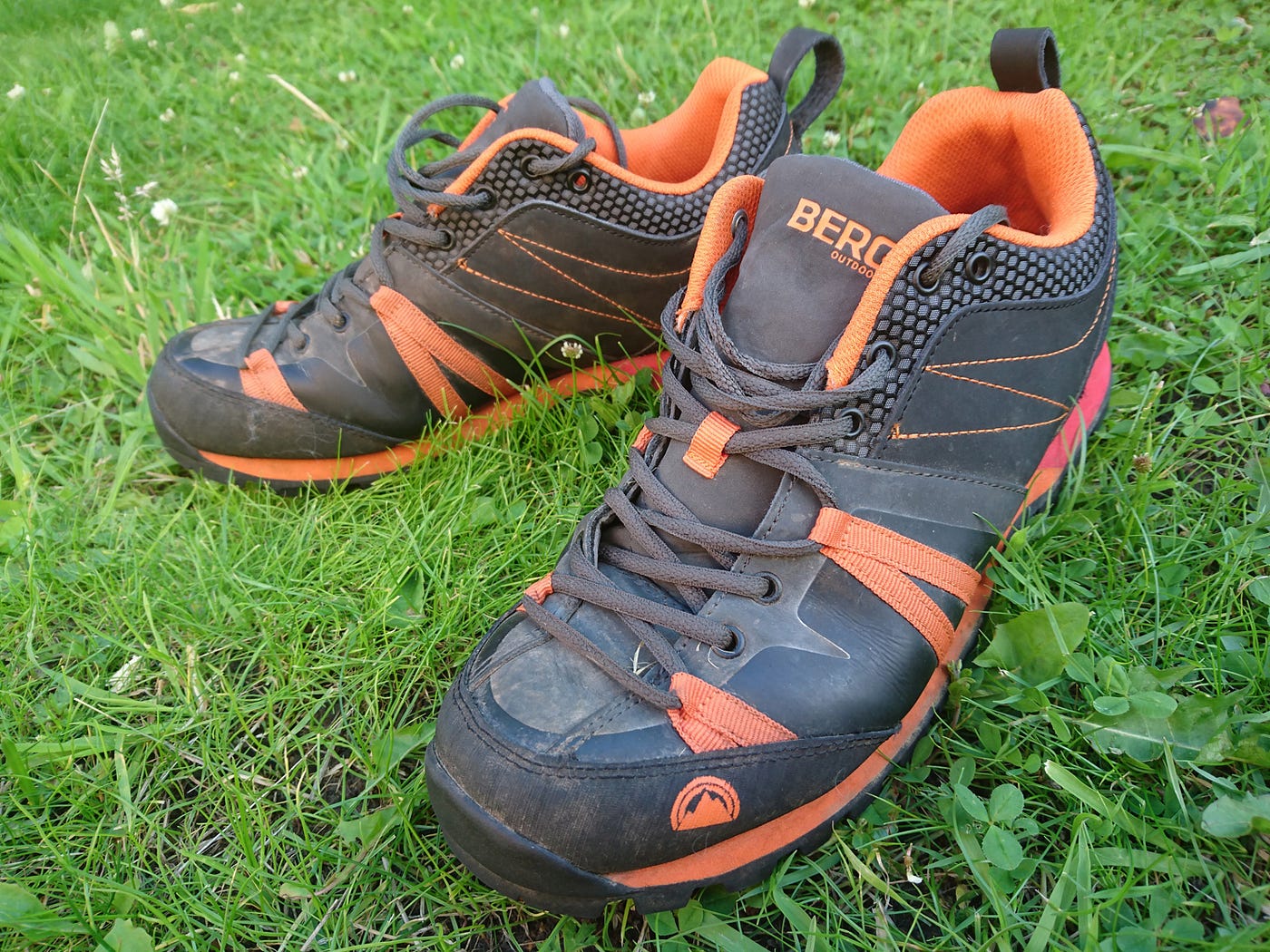 Berg Outdoor Babirusa Mens Walking Trainers Review | by Carlson Knives |  Medium