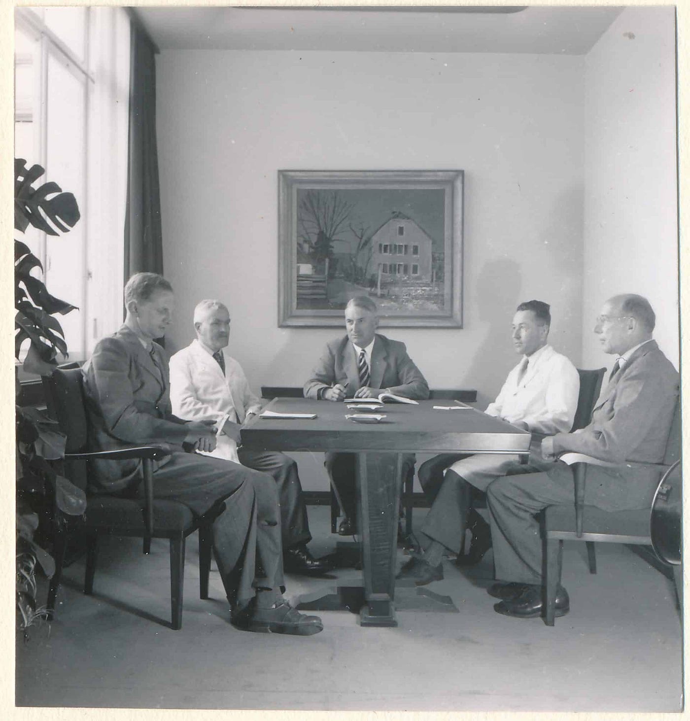 Heinrich Stamm (second one on the left), 1955. The person in the center was Rudolf Schild-Comtesse, Eterna’s president and ETA‘s board member/administrator. (Source)