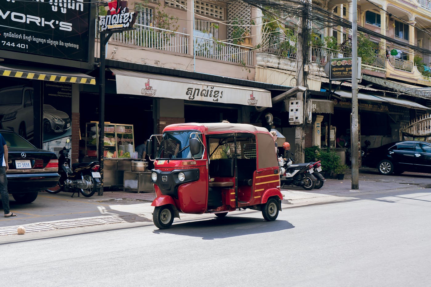 Foto oleh Pj Go di Unsplash