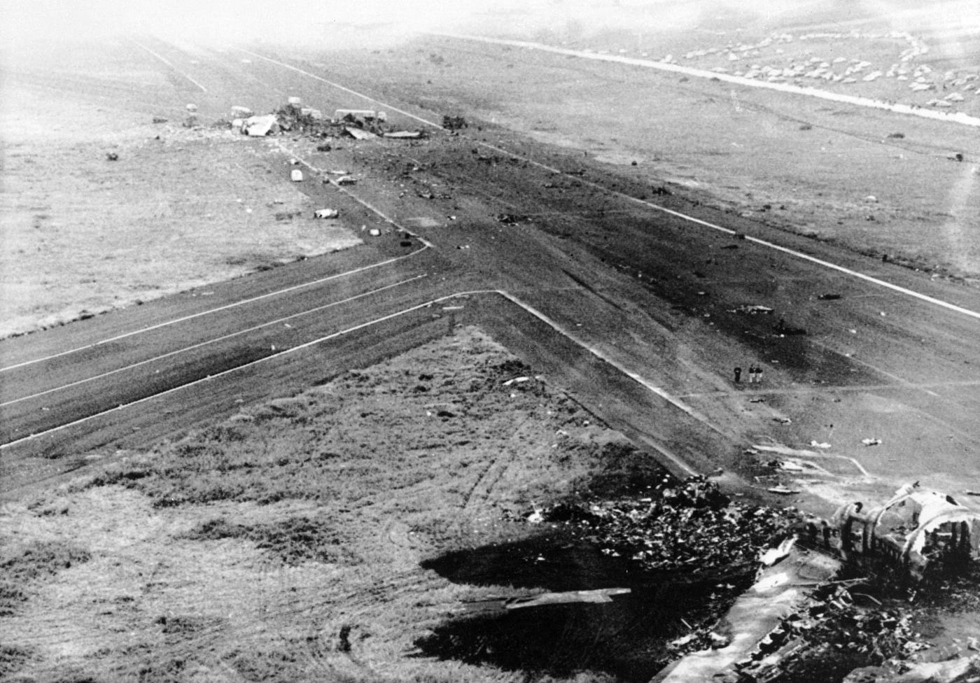 LA Apocalypse on the Runway: Revisiting the Tenerife Airport