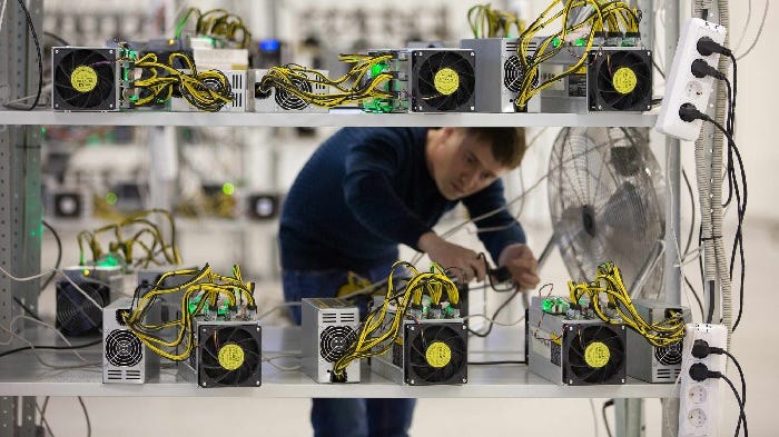 Is There a Fundamental Basis for the Price of Bitcoin?