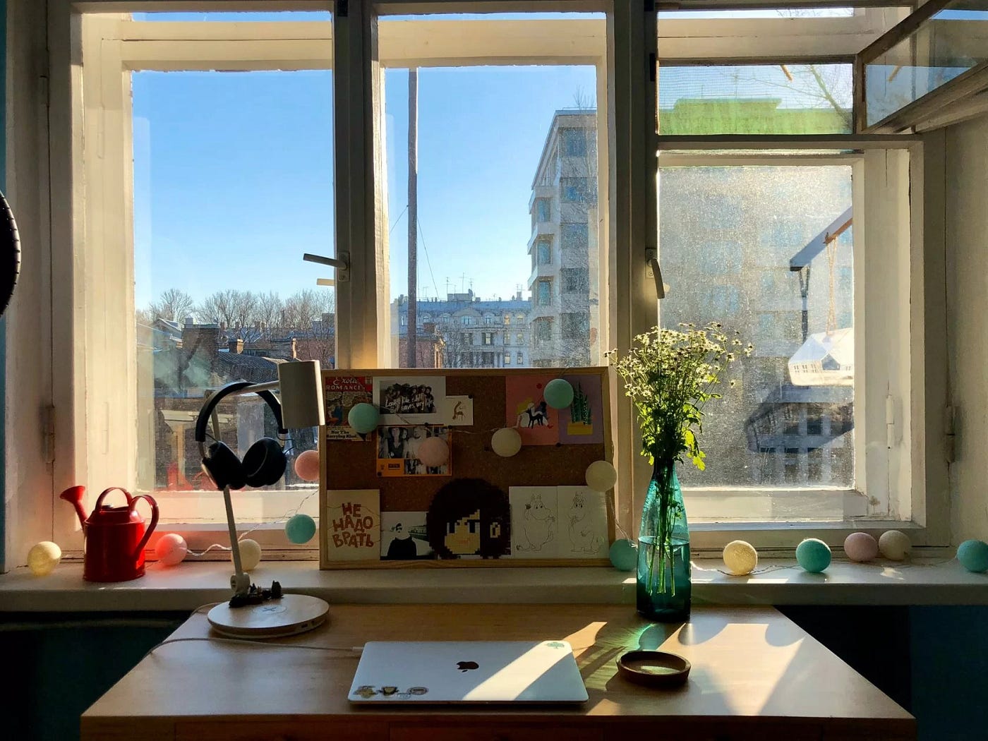 Уютный Home Office — мой опыт и много фотографий | by Dilyara Saetova |  Medium