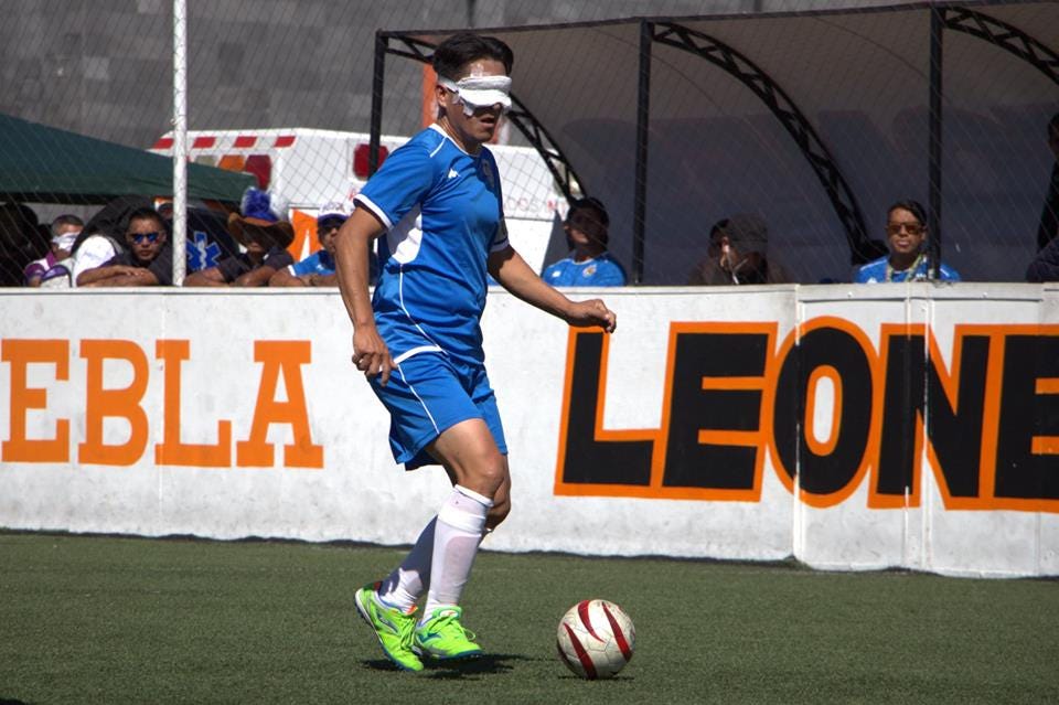 Topos Puebla, el equipo de fútbol para personas con discapacidad visual con más  campeonatos en México
