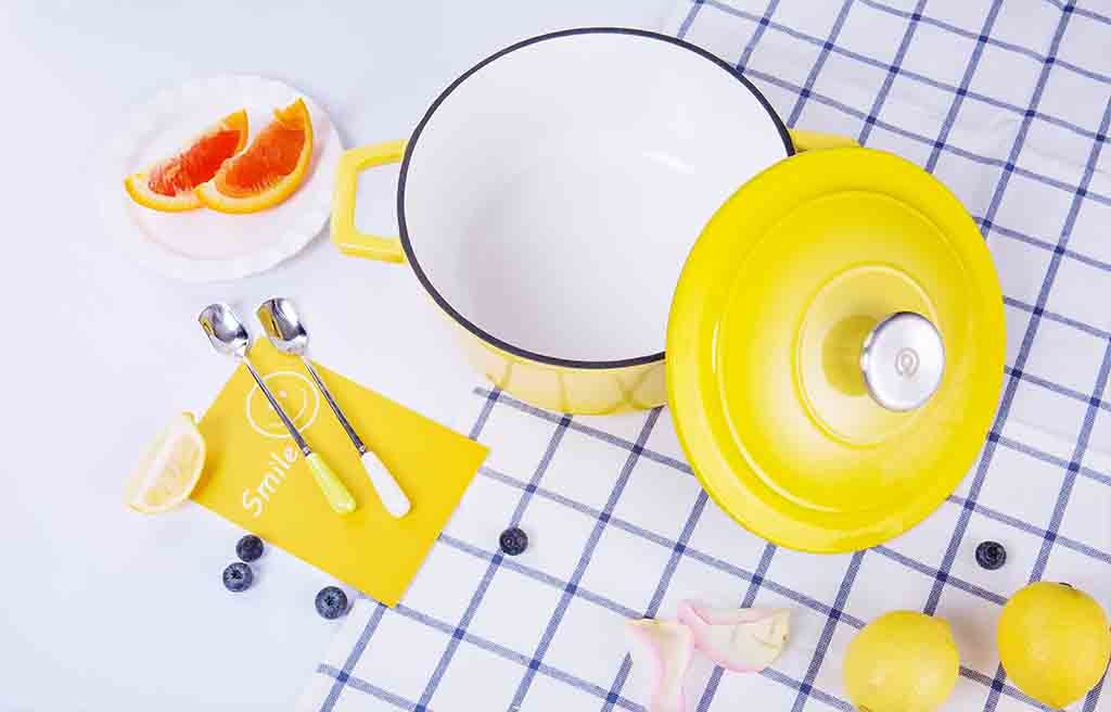 Enameled Cast Iron Cookware-The Safest Cookware Choices