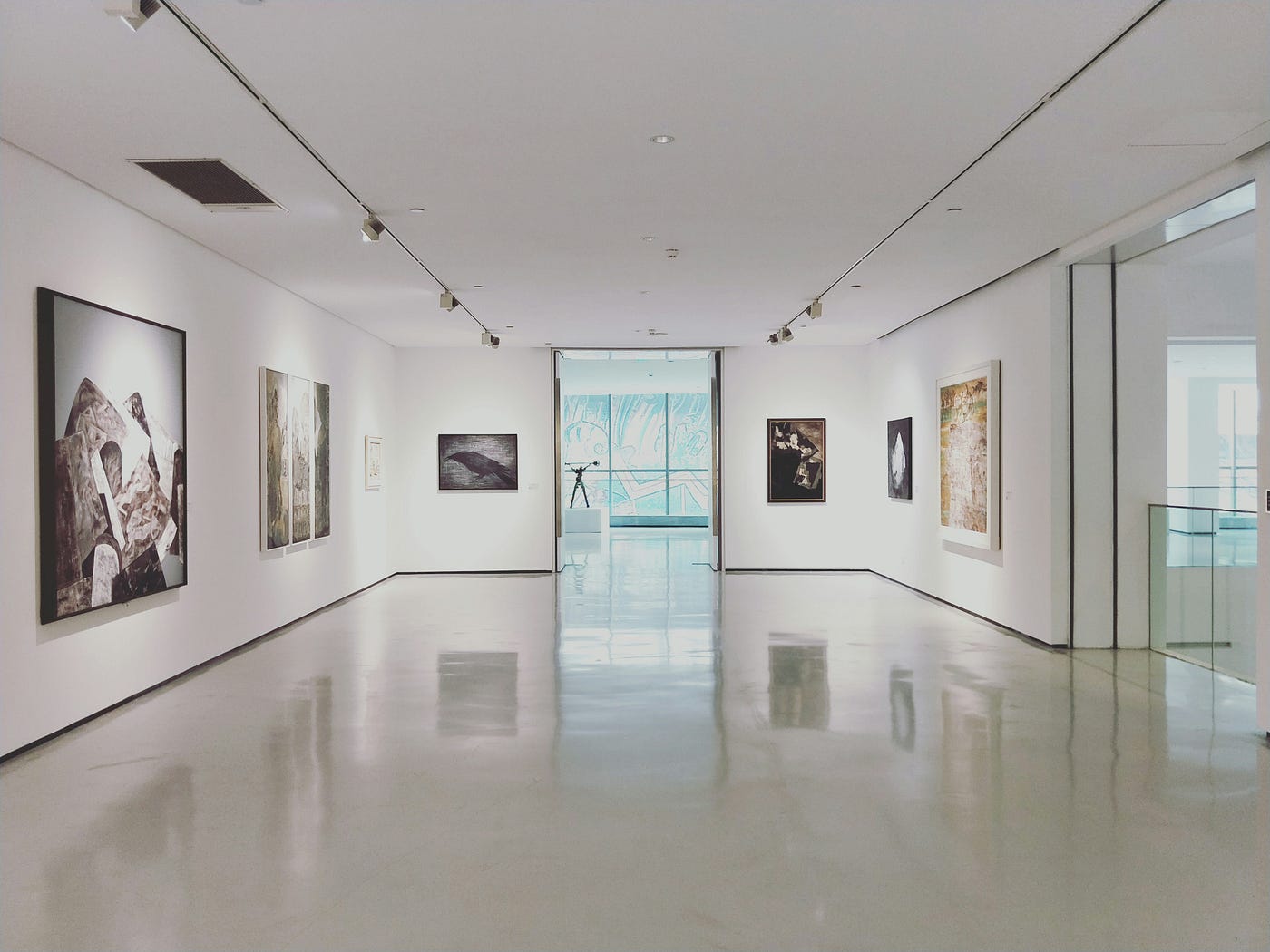 Carol visits an empty museum in Episode 7 (Photo by Dannie Jing on Unsplash)