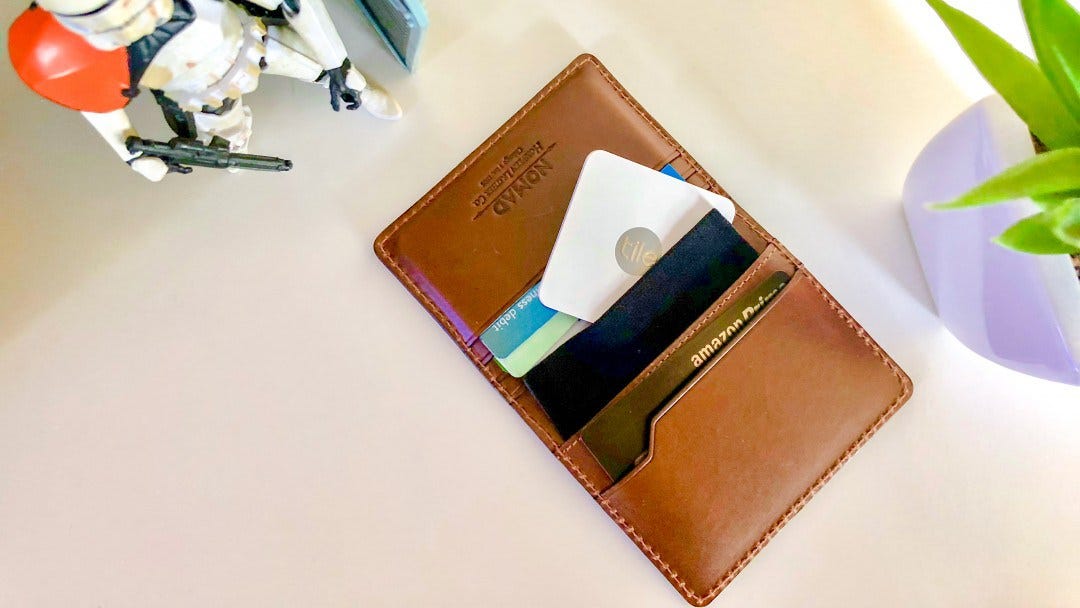 NOMAD Slim Wallet with Tile Tracking REVIEW | by MacSources | Medium