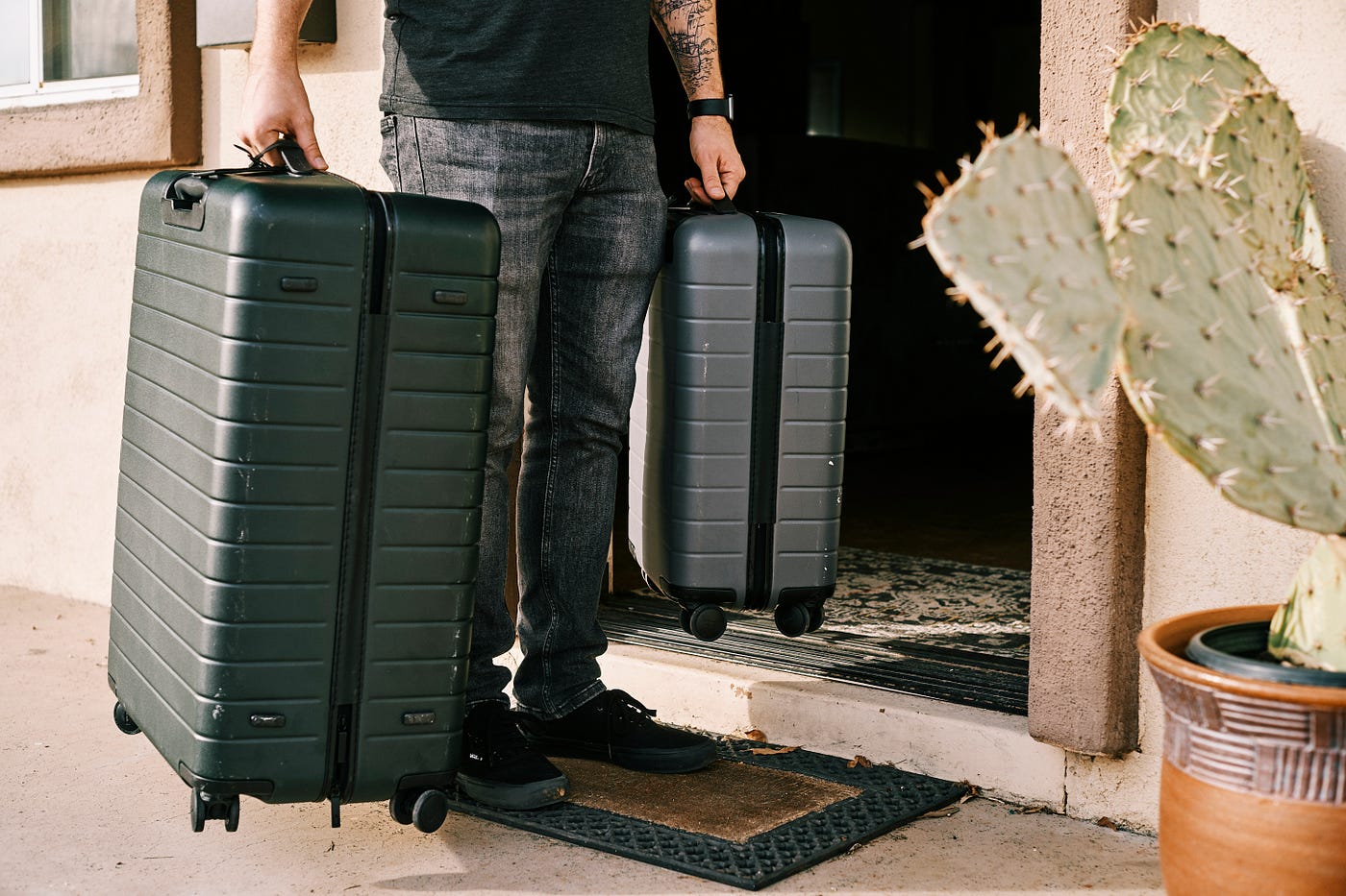 How To Pack a Suitcase More Efficiently