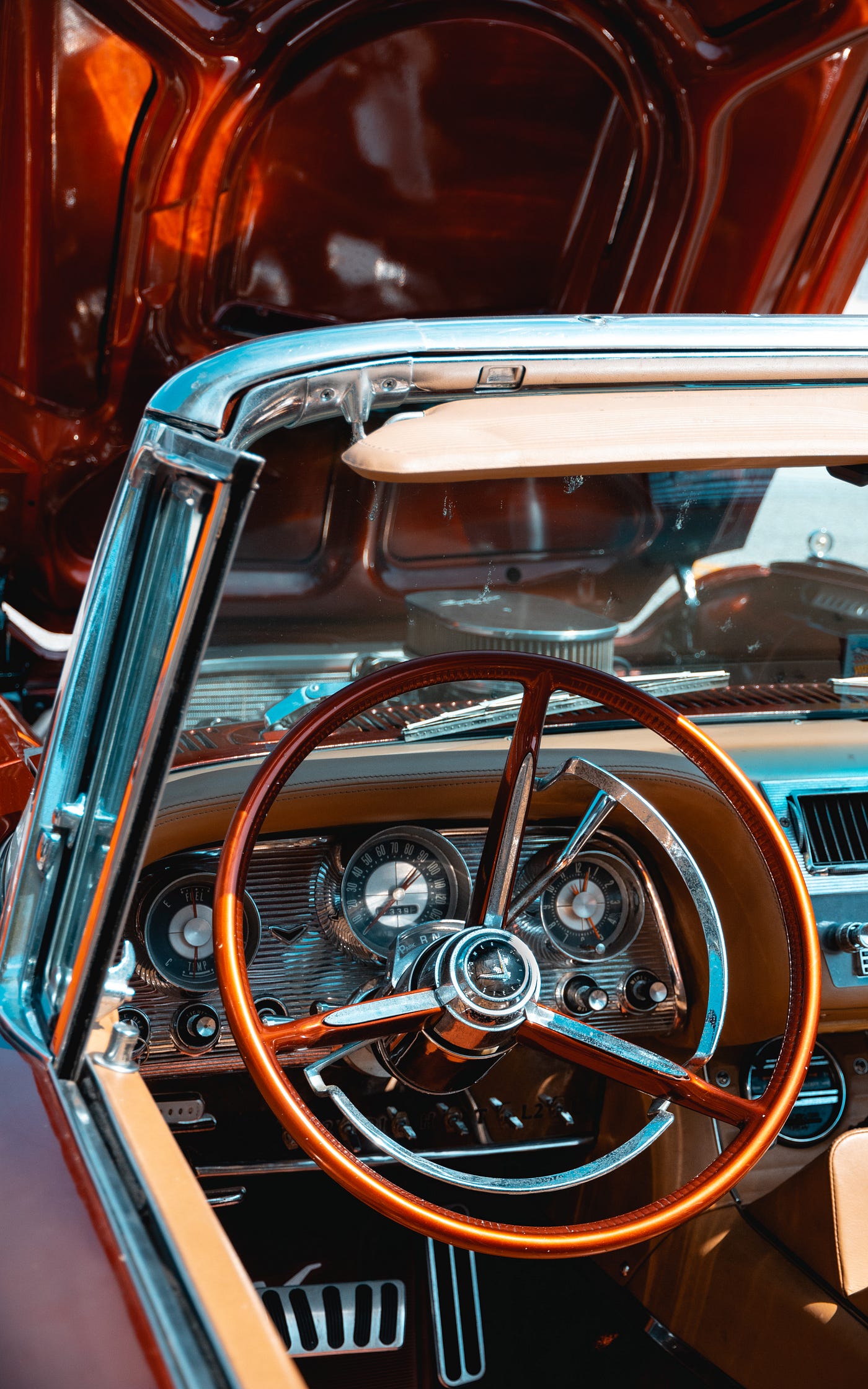 Mac's Antique Auto Parts Engine Paint - Ford Medium Blue - High