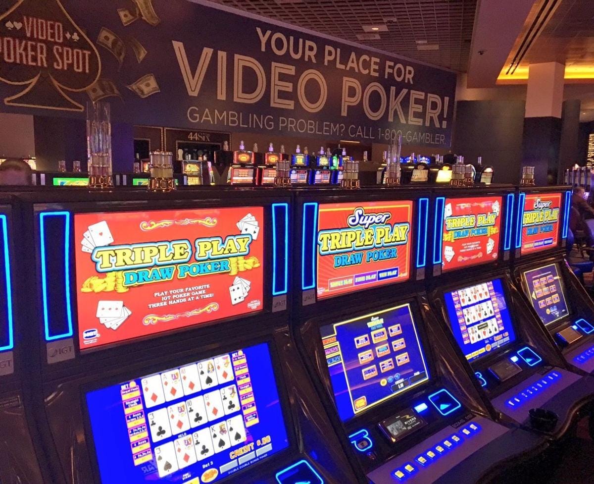 Draw Poker Slot Machine