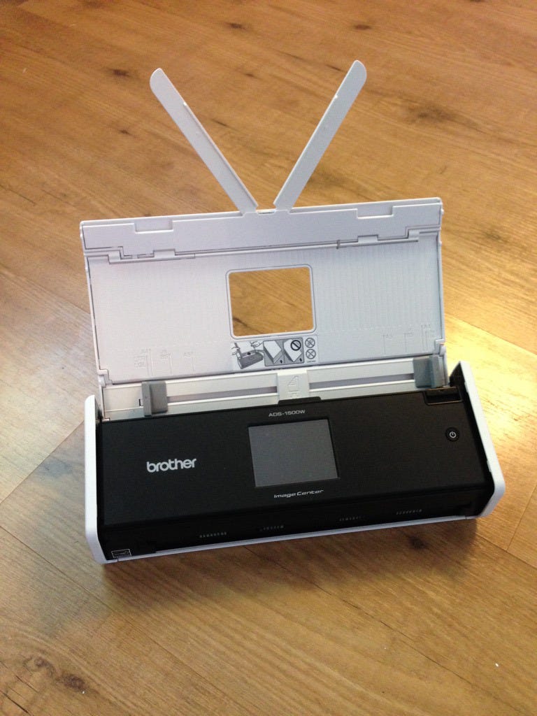 brother - BROTHER ドキュメントスキャナー JUSTIO  ADS-1500W Amazon | BROTHER ドキュメントスキャナー JUSTIO ポータブル