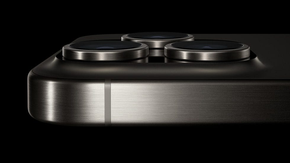 Pricing Expert Decodes the Genius Psychology Behind Apple's iPhone