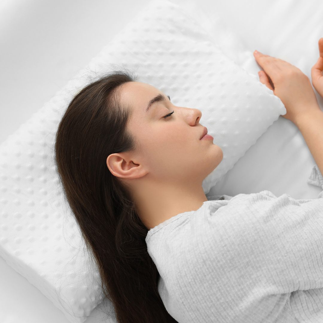 How to Sleep on a Contour Memory Foam Pillow