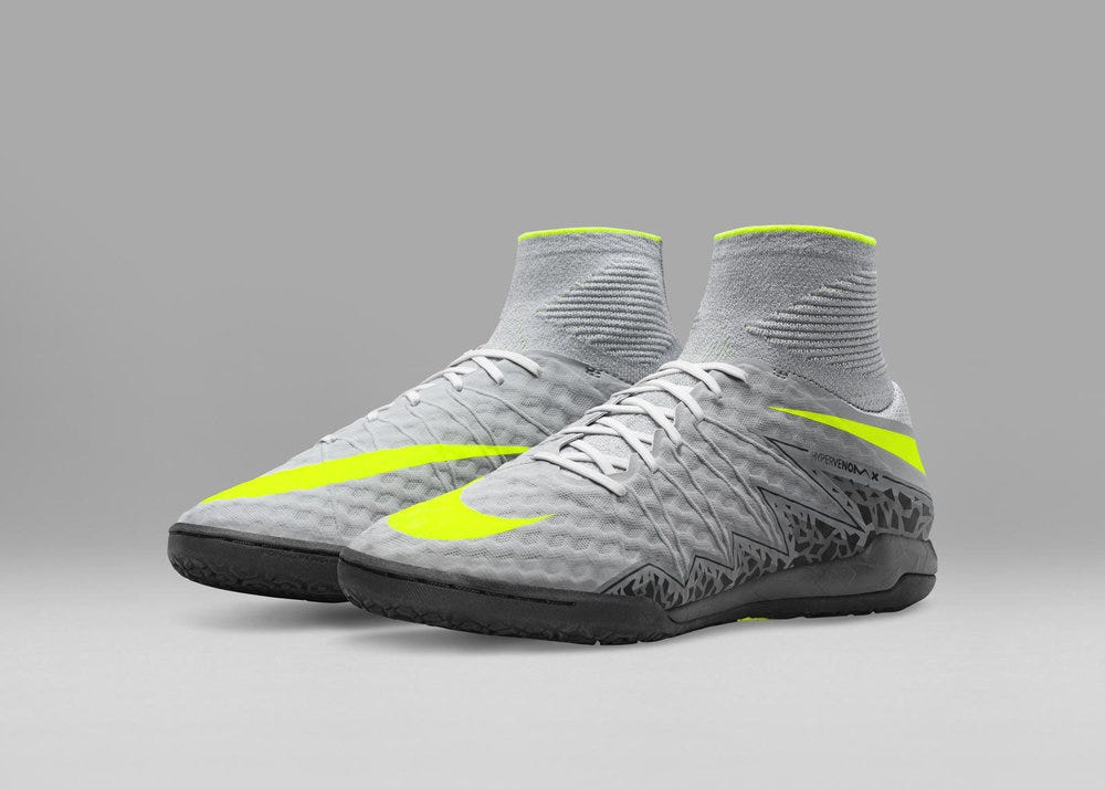 Las zapatillas de fútbol sala con más estilo, para llevarlas hasta a una  fiesta | by FútbolFemenino.tv | FutbolFemenino | Medium