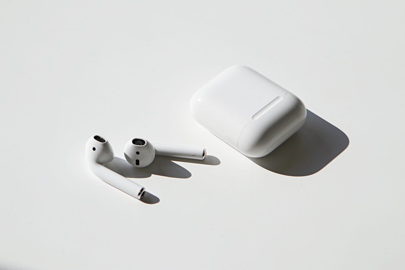 Cold weather turns my AirPods off | by Sorin Dolha | Medium