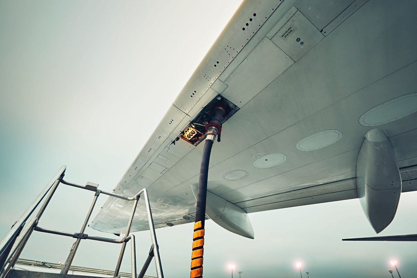 Jet Fuel Hedging and Hydrogen Future in Aviation | by ENEDEX | Medium