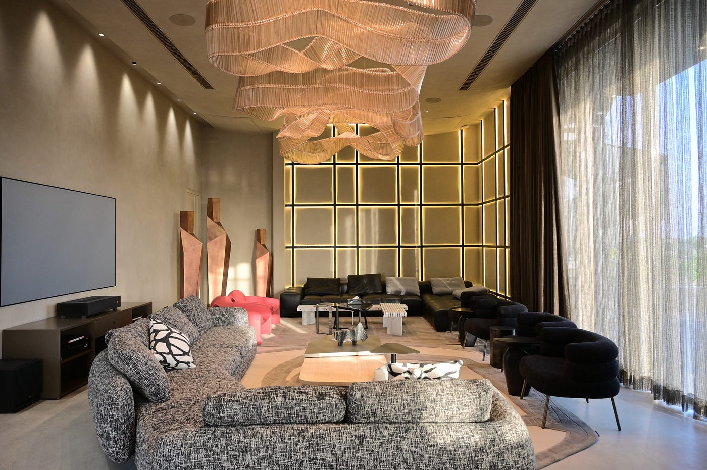 Chandelier vs Pendant Lights: Which Is Right for You?