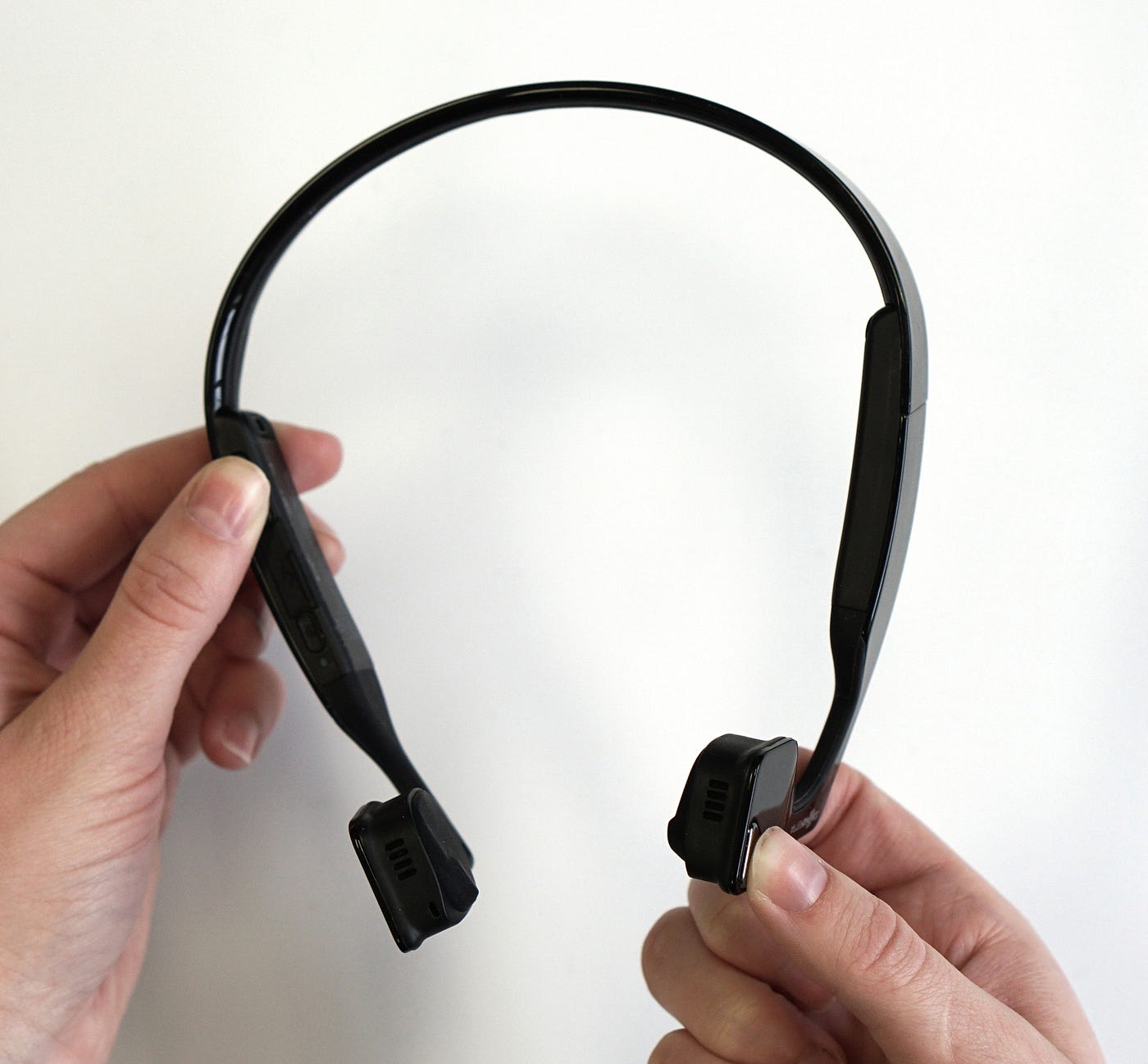 How To Pair Bluez 2S To A New Device by AfterShokz Medium