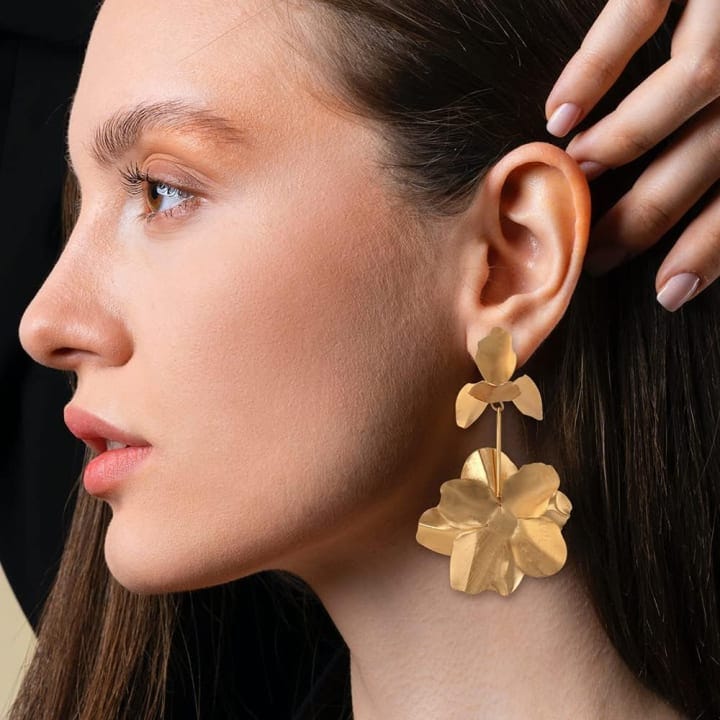 How To Organize Your Statement Earrings