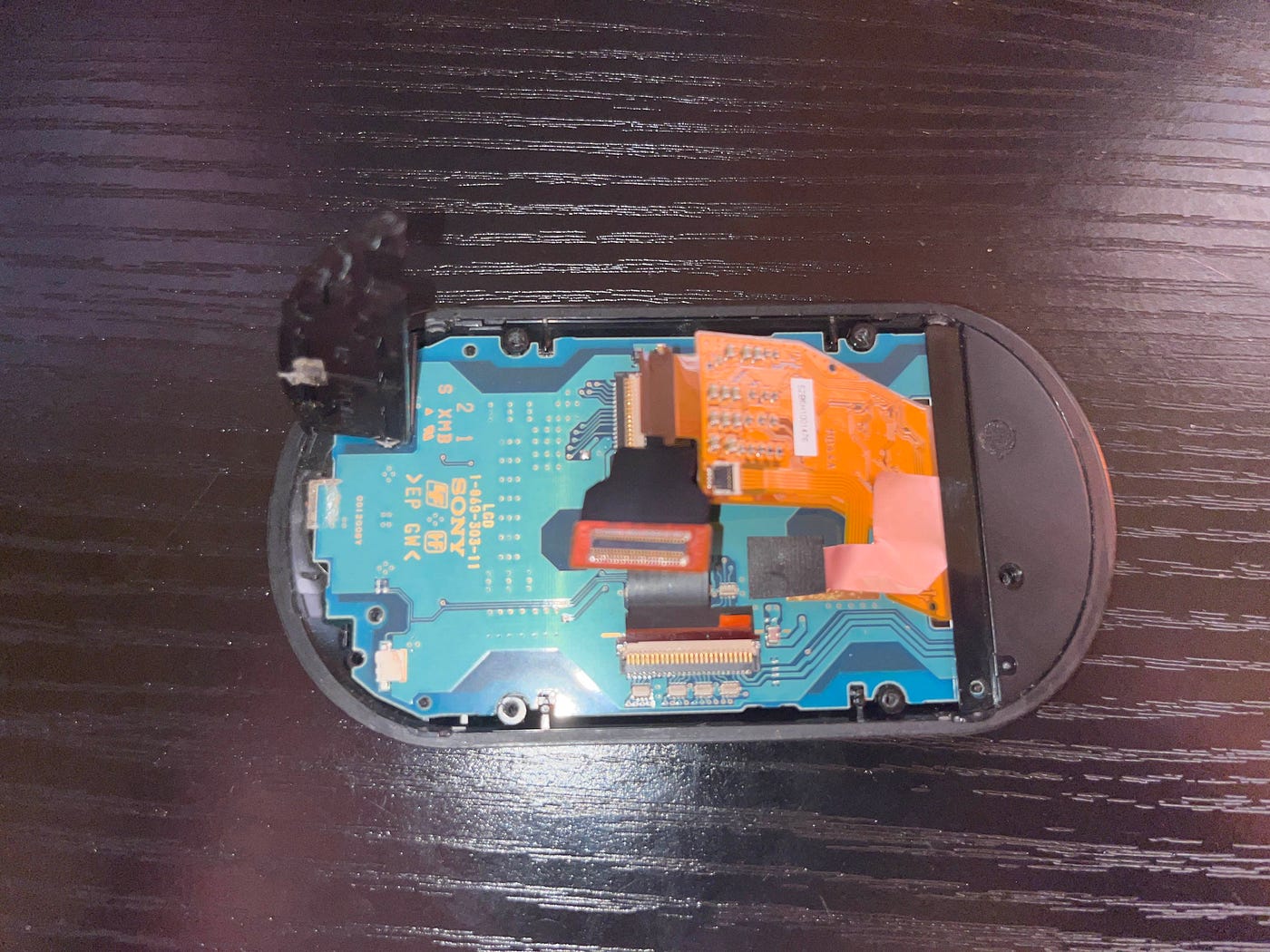 The Sony Mylo COM-1: How to Disassemble | by Margo | Medium