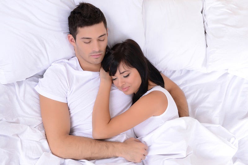 Sleep Naked For A Better Relationship And A Healthier Life