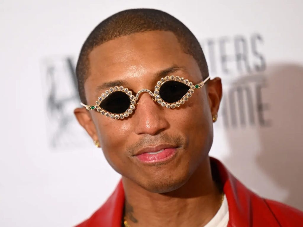 Scoop behind Louis Vuitton chequerboard pattern by Pharrell Williams -  RUNWAY MAGAZINE ® Official