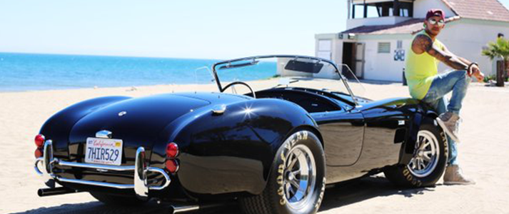 Colbert COLBERT HAMILTON - LONG BLACK SHINY CAR Hamilton performs