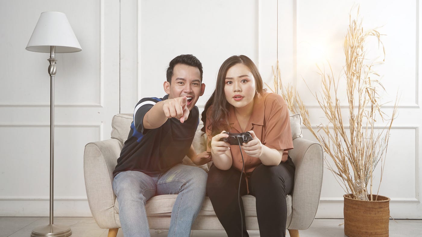 The guide to playing video games with your girlfriend