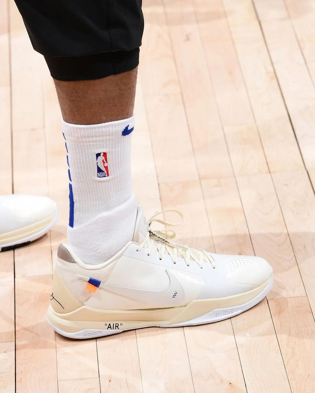 kobe 5 pj tucker on feet