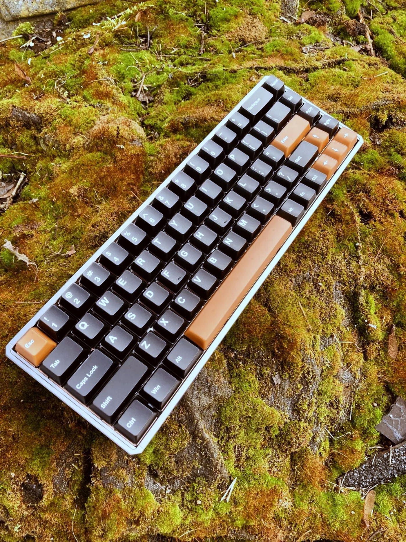 Akko MOD68 HE Review: Old Habits Die Hard | by Damian Cooper | Medium