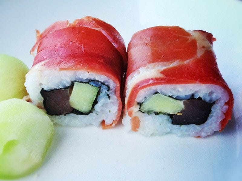 Sushi recept: Uramaki sushi met rauwe ham en meloen