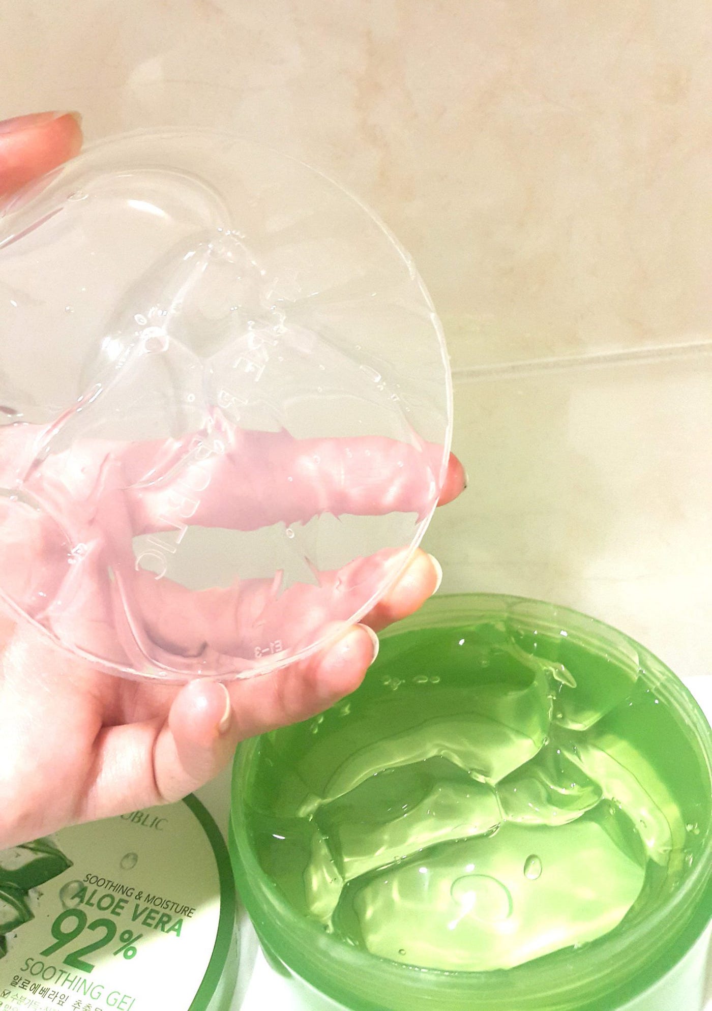 7 Amazing ways to use Nature Republic Aloe Vera 92% Soothing Gel | Review |  by Cosme Perks | Medium
