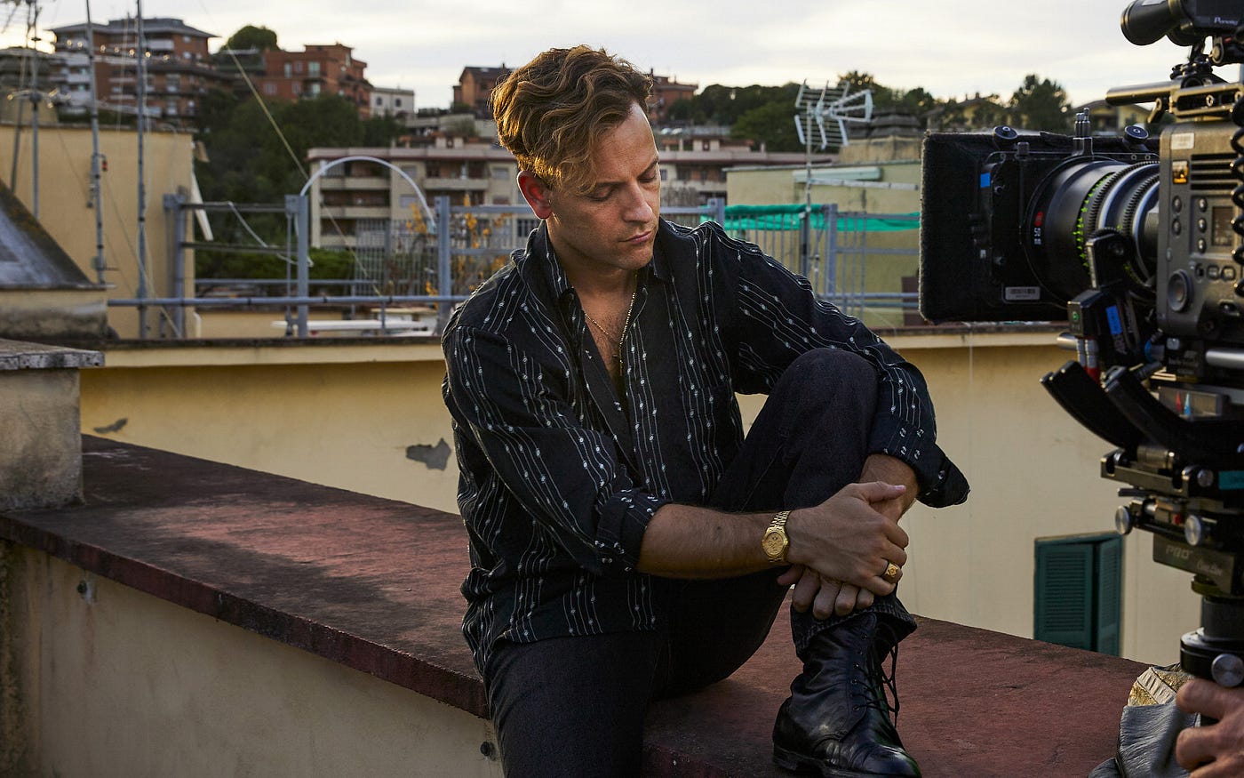 Alessandro Borghi is Rocco Siffredi in a tv series