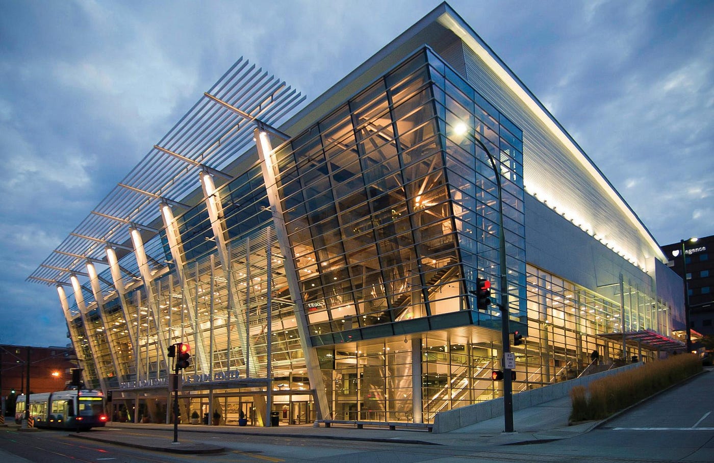 A First-Timer’s Guide to Staying in Tacoma (and Why Location Matters)