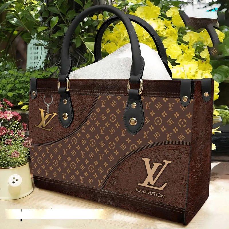 Louis Vuitton Brown Women Small Handbag Luxury Brand For Beauty in