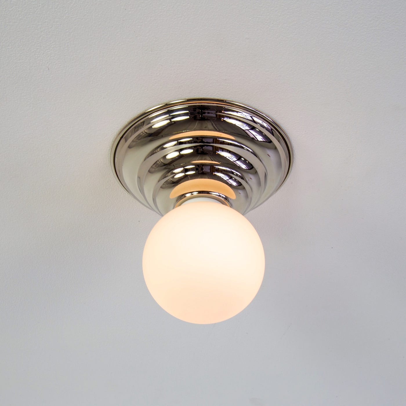How Bright is 100 Lumens? | LightingGuide.org