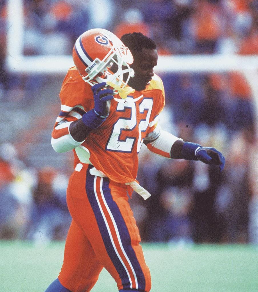 LOOK: Florida Gators wear all-orange uniforms for first time since 1989 