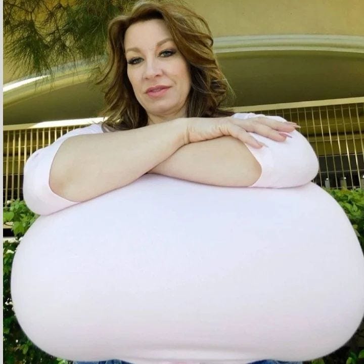 I've got world's biggest breasts with 164XXX cups — they each weigh 40lbs  and could keep GROWING, says Chelsea Charms | by Knews.live | Medium