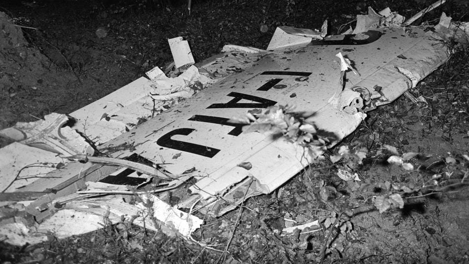 破損、 On Course for Disaster: The crash of Alitalia flight 404 | by