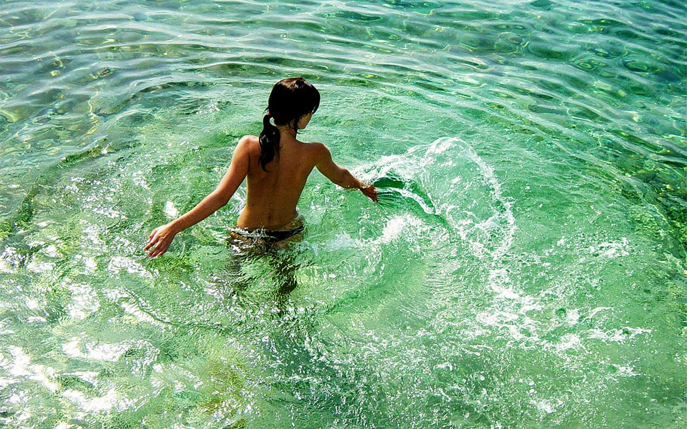 Nude Wreck Beach Run - 10 Best Nude Beaches for First Timers | by Lu Leslan | Medium