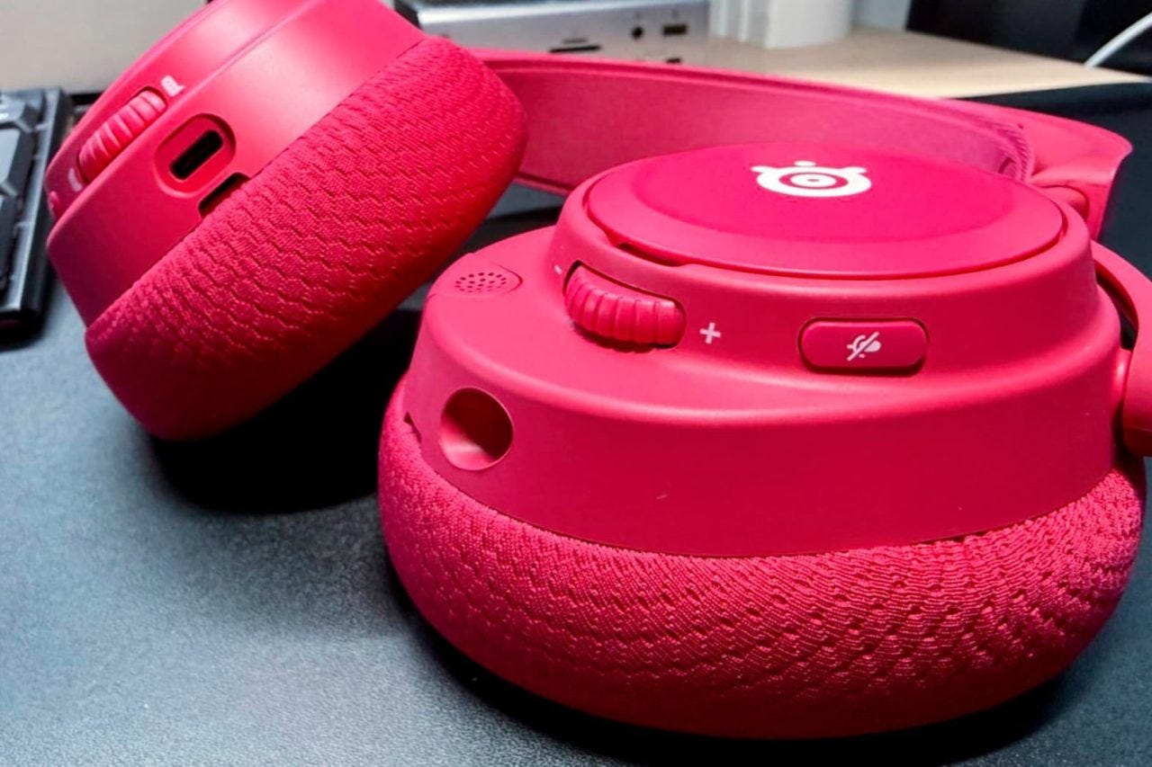 SteelSeries Arctis Nova 7 Wireless Gen 2 REVIEW A Versatile