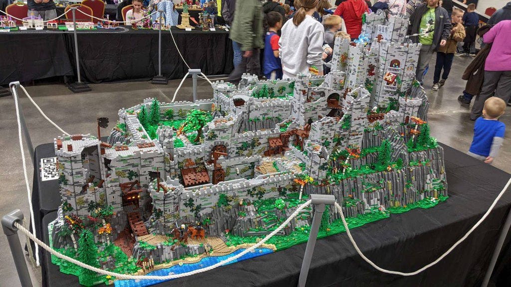 The Witcher 3 fan made an impressive replica of Kaer Morhen from LEGO by Max Taylor Medium