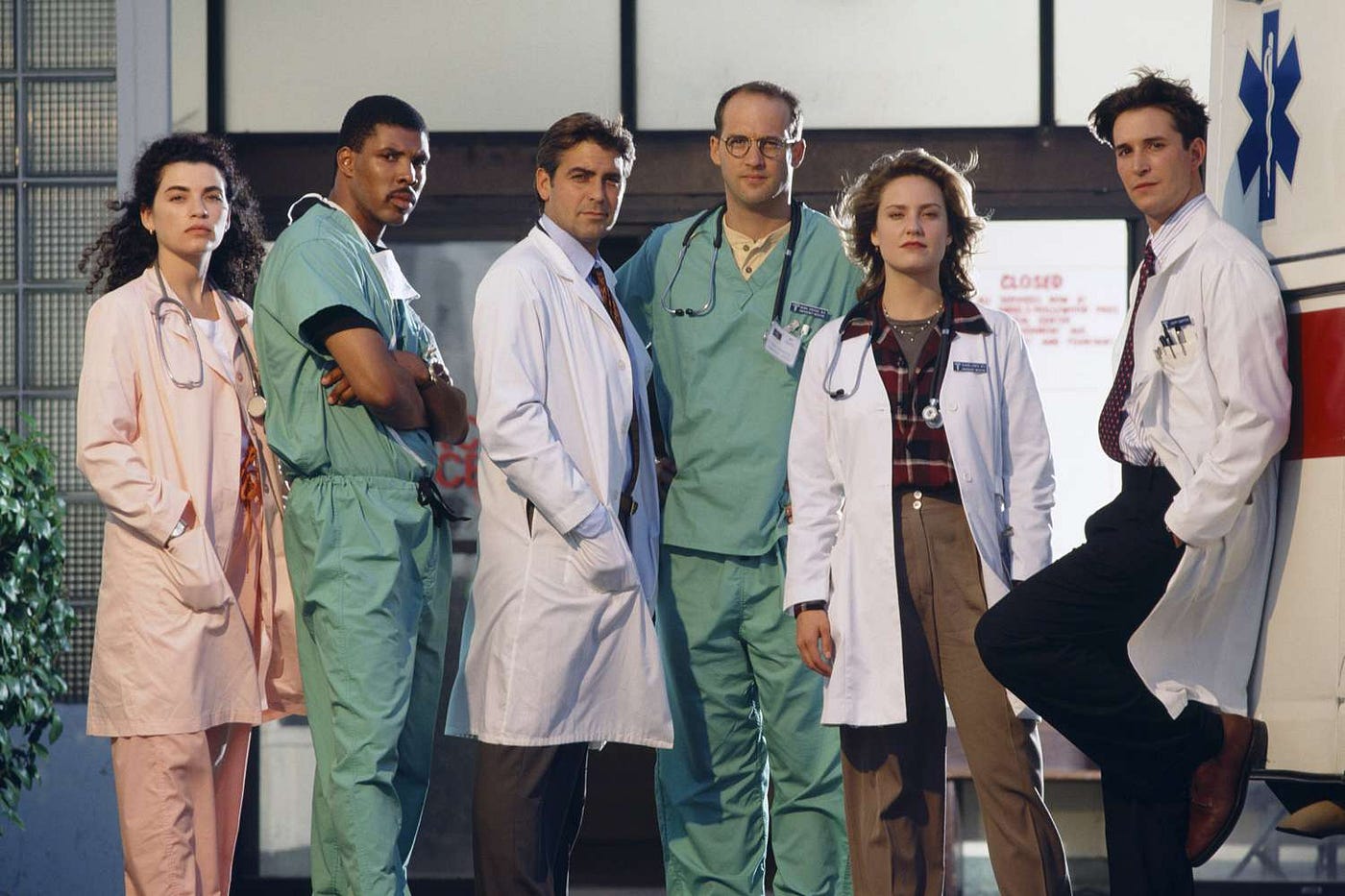The original ER cast (Source: IMDB.com)