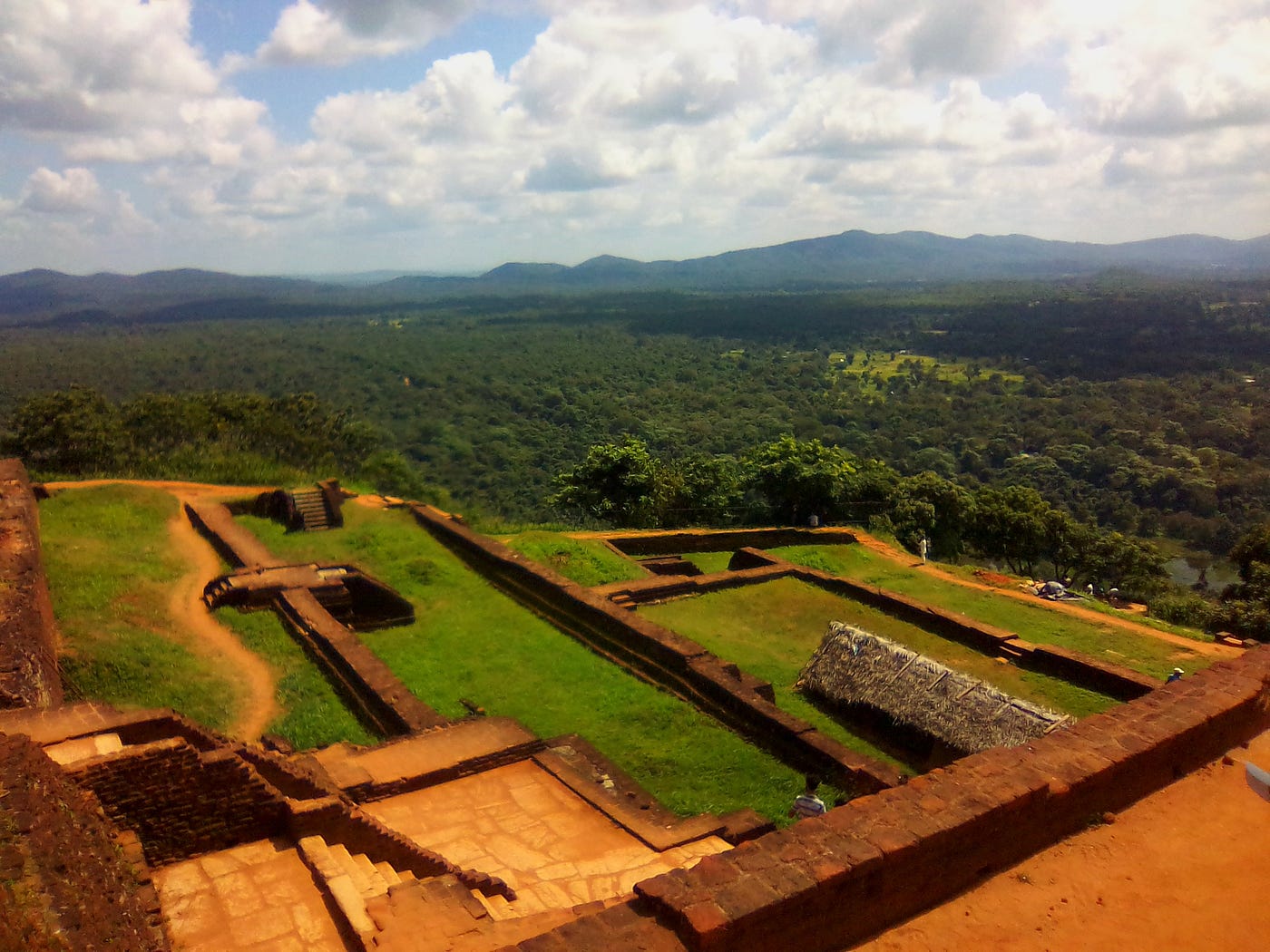 Sigiriya vs. World's Ancient Fortresses: Unique Features Explored